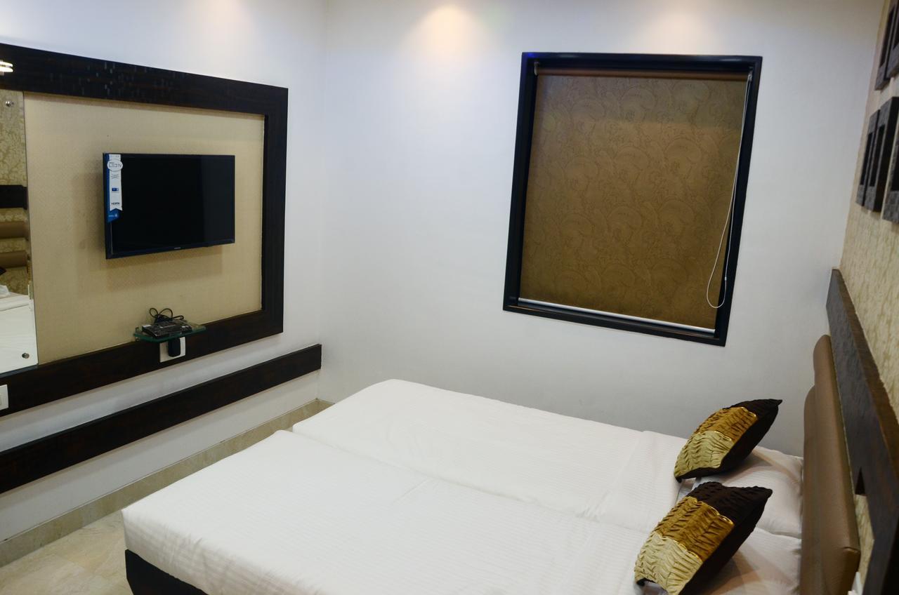 Hotel Modern Mumbai Luaran gambar