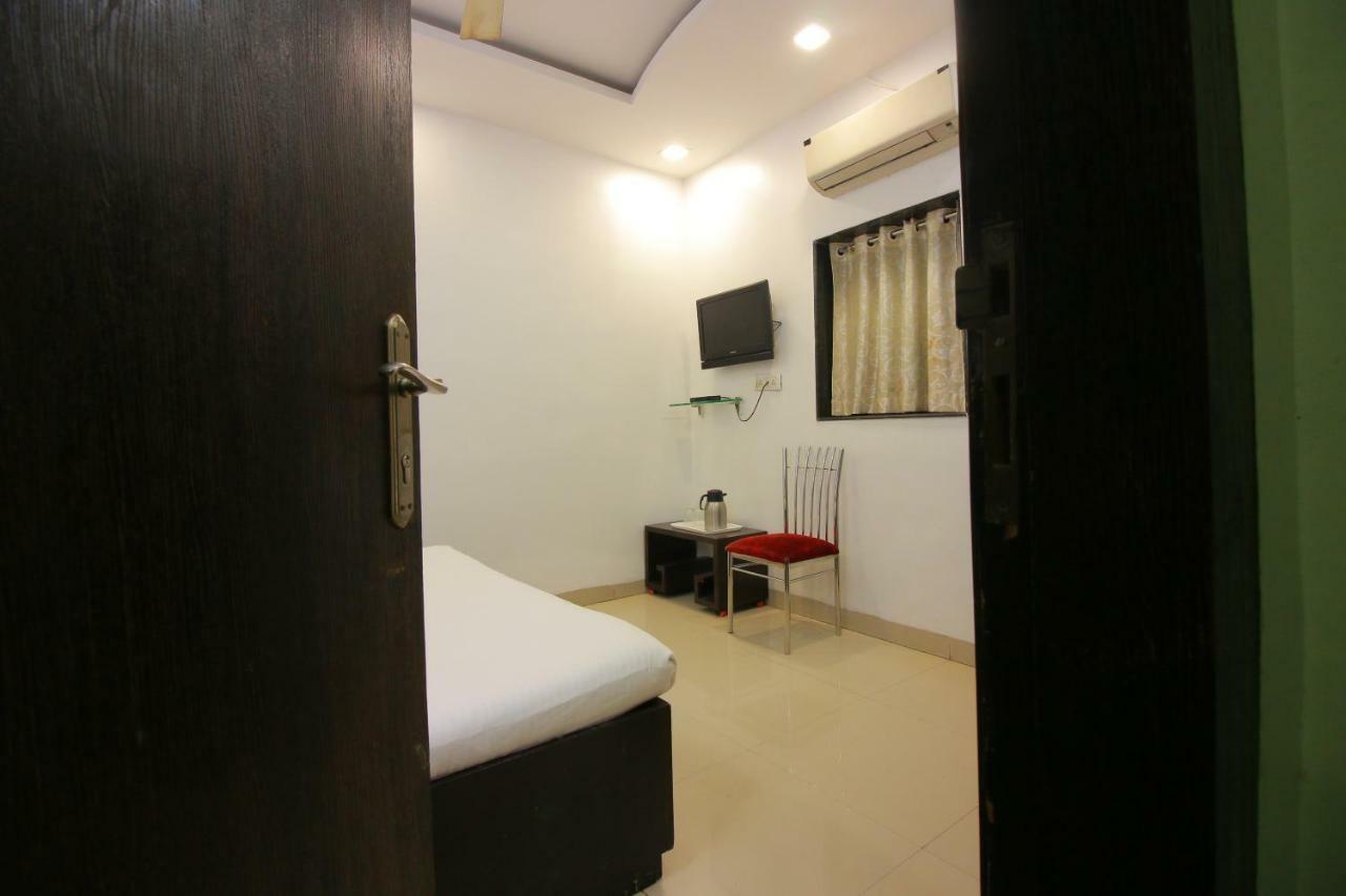 Hotel Modern Mumbai Luaran gambar
